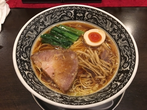 「しょうゆらーめん」@中村屋の写真