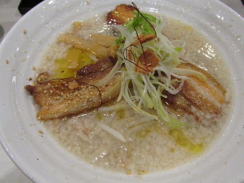 「炙りチャーシューらーめん(塩) 「950円」」@東京とんこつ ましこ亭 本店の写真