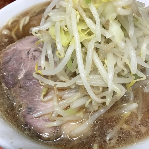 「半分固め　脂抜き　たまご　700＋50円」@ラーメン二郎 神田神保町店の写真