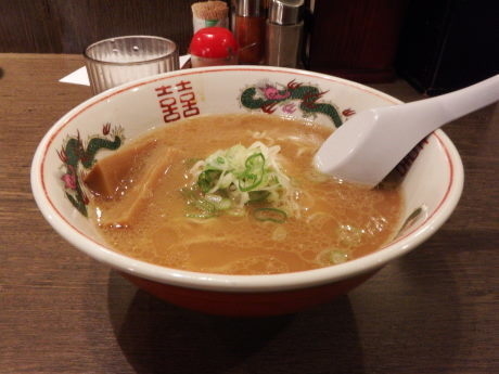 「醤油ラーメン（ハーフサイズ）」@梅光軒 札幌ら〜めん共和国店の写真