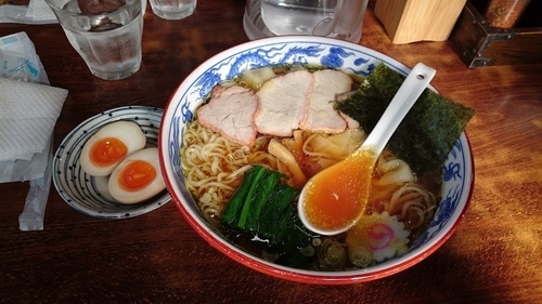 「ワンタン麺」@とら食堂の写真
