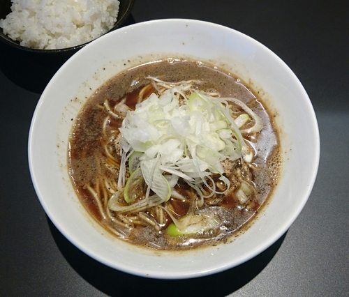 「限定 乱舞ラック(小ライス付き)1,000円」@煮干乱舞の写真