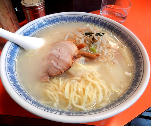 「塩ワンタンメン（700円）」@八京の写真