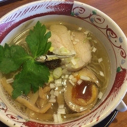 煮干し塩そばWスープ仕込み