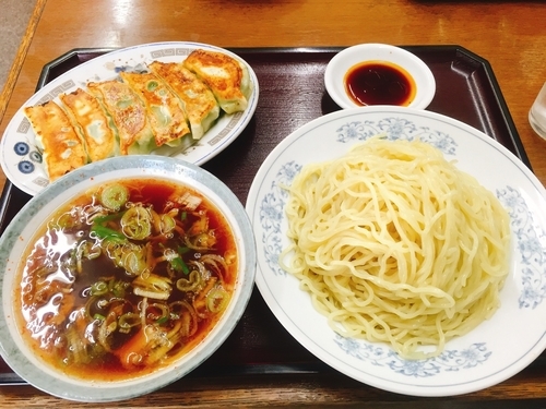「つけそば（醤油）＋餃子♬」@萬栄軒の写真