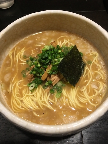 「掛け豚そば」@俺の空 新宿店の写真