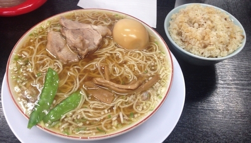 「煮卵入り中華そば並＋バター肉ご飯小(723円＋324円)」@中華そば みずさわ屋の写真