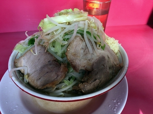 「ラーメン（650円）ヤサイ、ニンニク、からめ」@ラーメン二郎 大宮店の写真