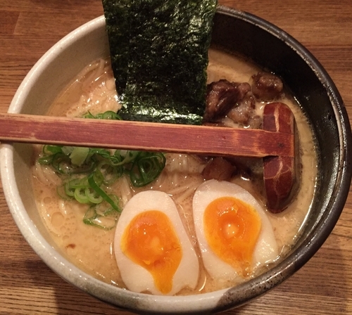 「らーめん・鶏＋味玉（￥780＋￥100）」@吉田製麺店の写真