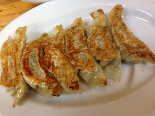 「餃子　￥３００」@人生餃子の写真