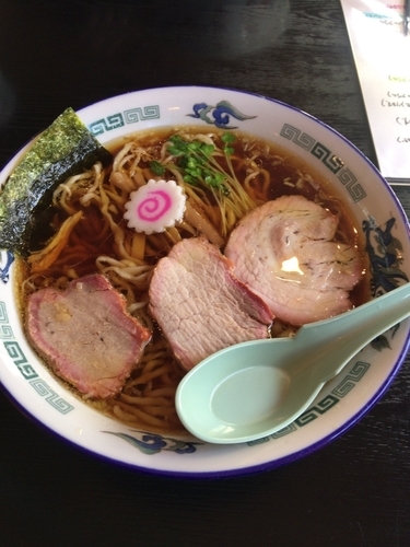 「らーめん」@手打中華 とらや 分店の写真