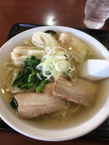 「金のえびワンタンそば 880円」@中華そば 伊藤商店 利府店の写真