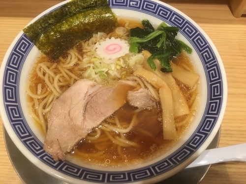 「中華そば490円」@舎鈴 新宿西口店の写真