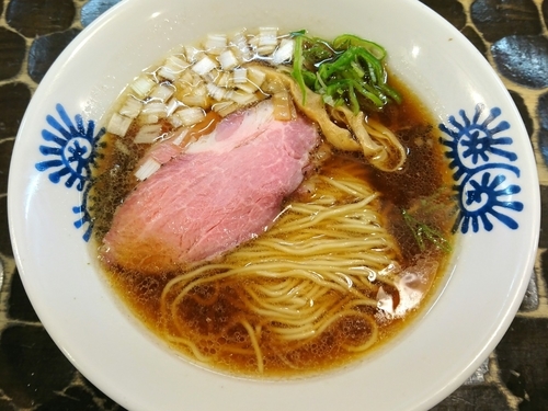 「【限定】大山鶏醤油そば」@特級鶏蕎麦 龍介の写真