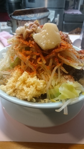 「fat 麺マシ肉多目」@成蹊前ラーメン 吉祥寺の写真