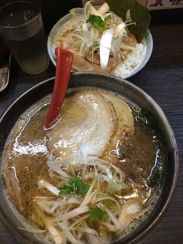 「あっさりらあめん730円+チャーシュー丼300円」@つけめん 眞司 其のニの写真