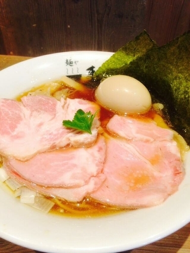 「特製 煮干しそば」@麺やまつ本の写真