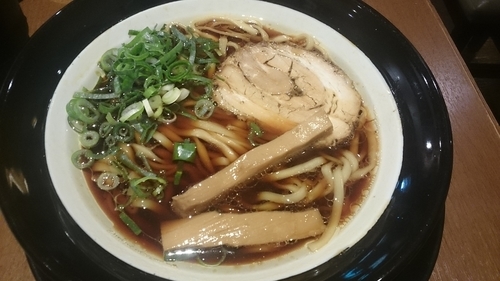 「大阪ブラック・太麺」@金久右衛門 南港ATC店の写真
