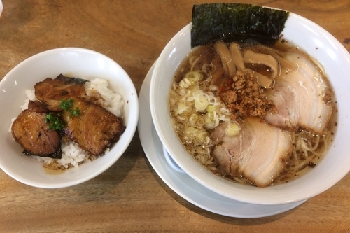 「チャー丼セット」@らーめん 里屋の写真
