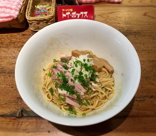 「鶏油そば600円」@ラーメン屋 トイ・ボックスの写真