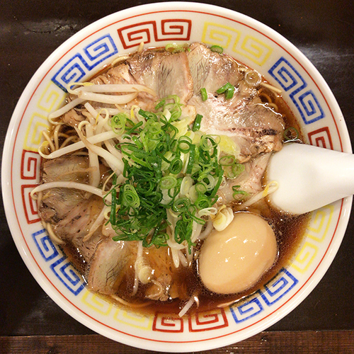 「【限定】豚そば＋味玉」@づゅる麺 池田の写真