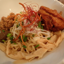 【気まぐれ限定】煮干し油そば・２００ｇ