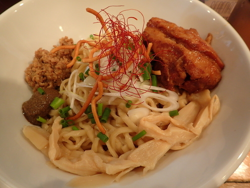 「【気まぐれ限定】煮干し油そば・２００ｇ」@千極煮干の写真