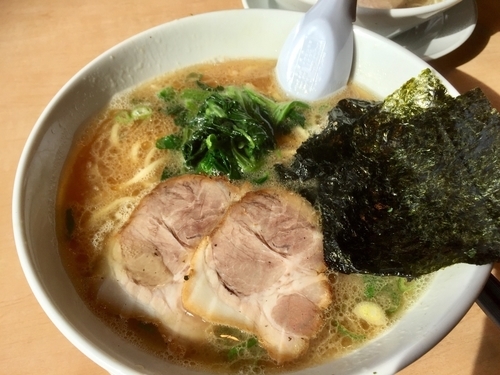 「豚骨醬油ラーメン 700円（税別）」@博多中洲屋台 鈴木ラーメン店 岩槻店の写真