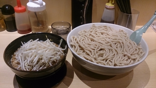「つけ麺 メガ盛り 750円」@どてちんの写真