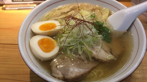 「くろおびラーメン」@利尻昆布ラーメン くろおびの写真
