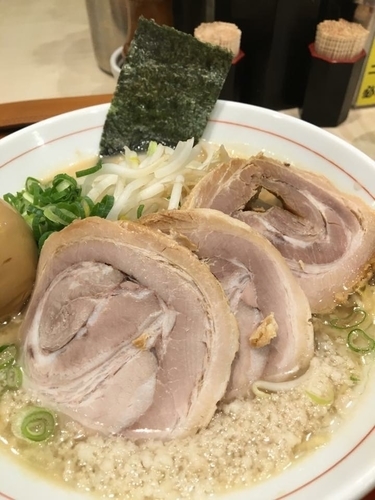 「チャーシュー麺」@替玉千里眼 志木店の写真