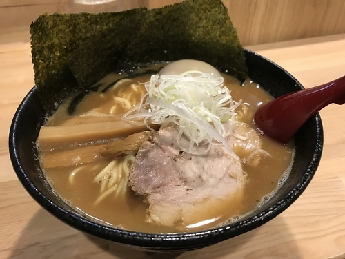 「特製らーめん　大盛り」@麺屋 継の写真