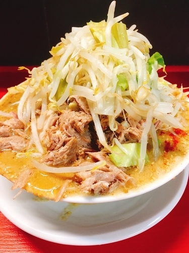 「味噌ラーメン ほぐし豚 100g 野菜増し」@豚男 -BUTAMEN-の写真