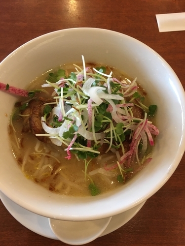 「鶏白湯そば(塩)680円+半チャーハン280円」@中華レストランChina Fan 草加店の写真