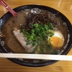 魚粉豚骨ラーメン