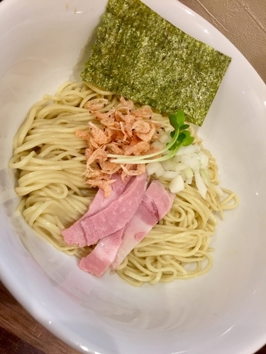 「【期間限定】鶏油そば 白 (小えび) ￥500→￥300」@麺屋 葵の写真