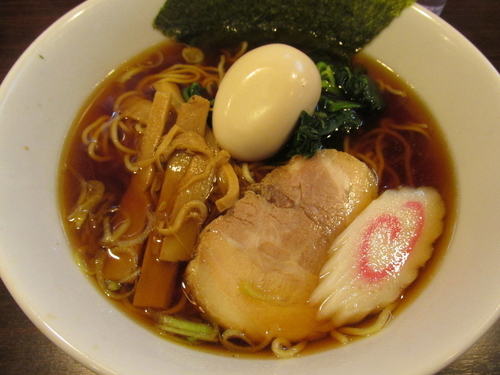 「あっさり鶏ガラ醤油ラーメン+味玉 「580円+100円」」@横浜家系ラーメン せんげん家の写真