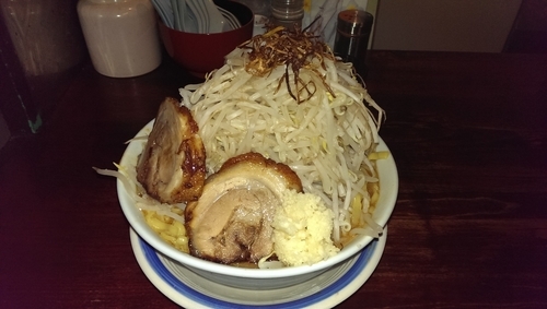 「味噌らーめん、大盛、平打ち麺」@豪徳寺ラーメン りらくしんの写真
