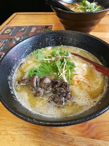 「鶏炭焼きらーめん」@鶏炭焼らーめん専門店 田村家 茨木本店の写真