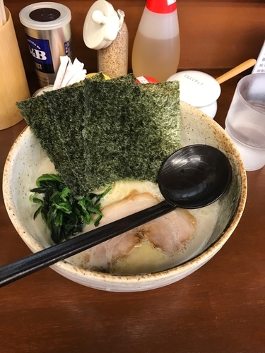 「塩ラーメン750円」@濃厚鶏らーめんゴッチの写真