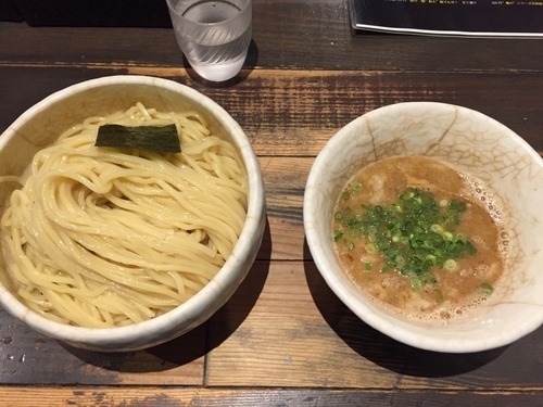 「浸け豚そば特盛(650g)」@俺の空 池袋店の写真