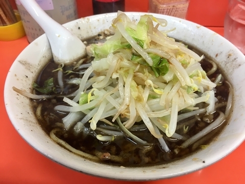 「マー油らーめん(野菜、ニンニク) ¥700」@らーめん いごっそうの写真