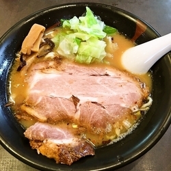 鶏白湯醤油らー麺