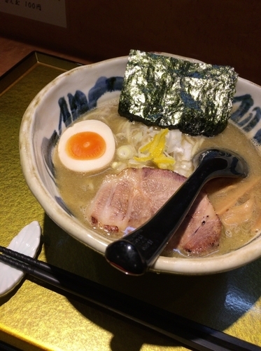 「煮干そば（しょうゆ）８５０円」@麺屋 音の写真