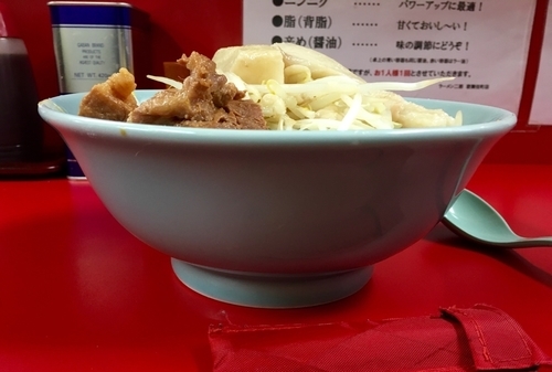 「ラーメン＋脂」@ラーメン二郎 新宿歌舞伎町店の写真