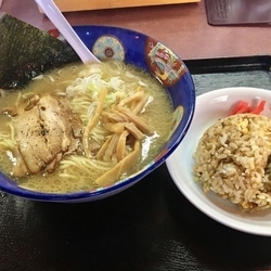 塩らーめん¥670+Aセット(半炒飯)¥280