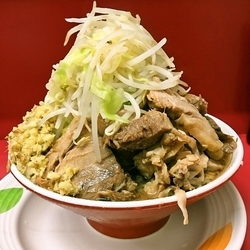 豚増しラーメン＋野菜・生姜