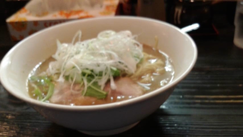 「烏賊干し鶏白湯醤油そば」@新橋 纏の写真