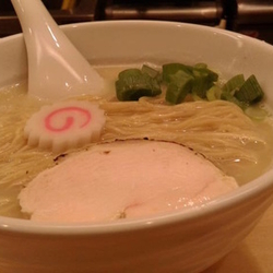 鶏塩ラーメン大盛