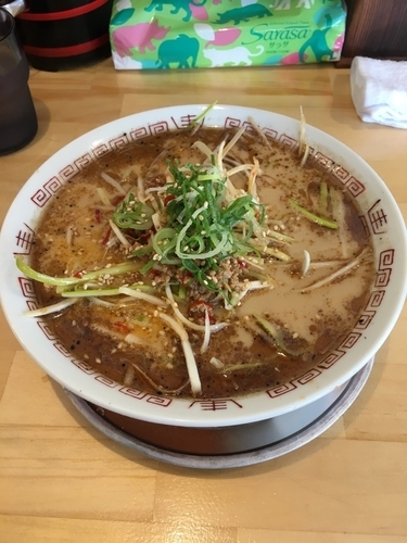 「辛哲ラーメン醤油」@三十一代目 哲麺の写真